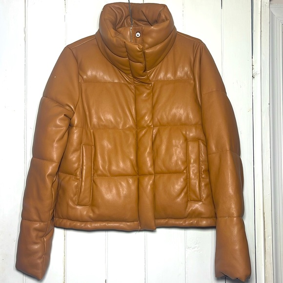 ABERCROMBIE & FITCH Vegan Leather Puffer Jacket - Picture 3 of 4